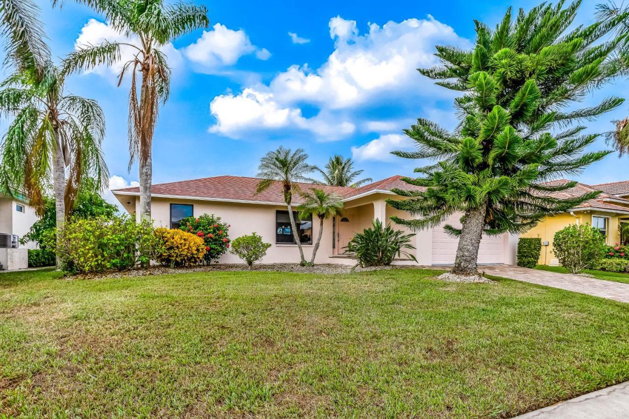 Menorca Court Villa Marco Island Exterior photo